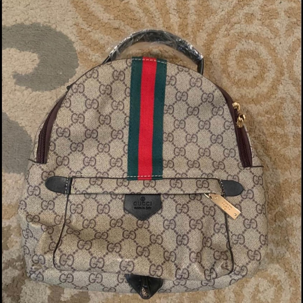 Gucci Backpack men’s new 750.00